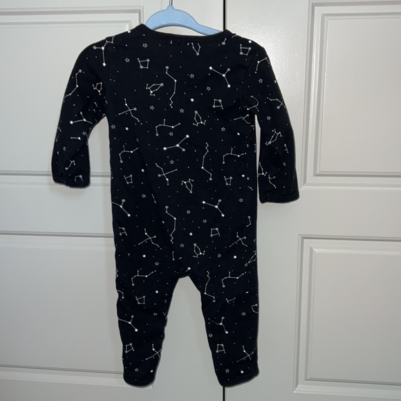 Bloomie’s unisex constellation coverall & star bib set. Size 9 months. - Picture 4 of 9